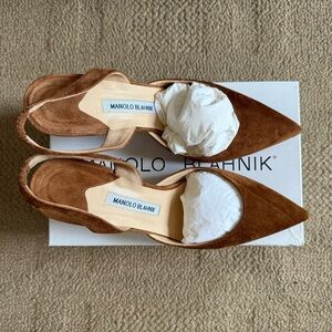 Manolo Blahnik brown Suede Heels